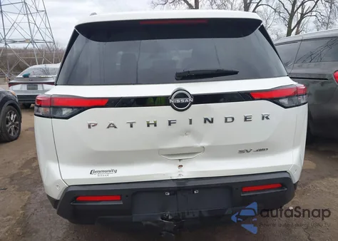 2022 Nissan Pathfinder Sv 4Wd z USA, uszkodzony, nr VIN 5N1DR3BC2NC266864